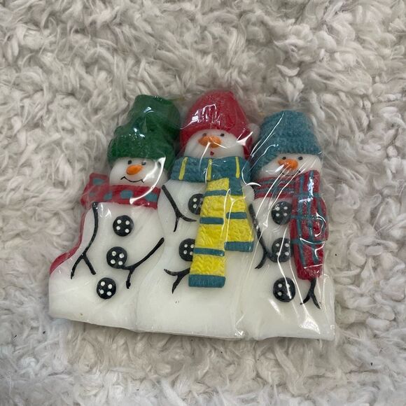New 3 Piece Set of Christmas-themed snowman candles, Snowman Puzzle Candles" - Picture 6 of 9